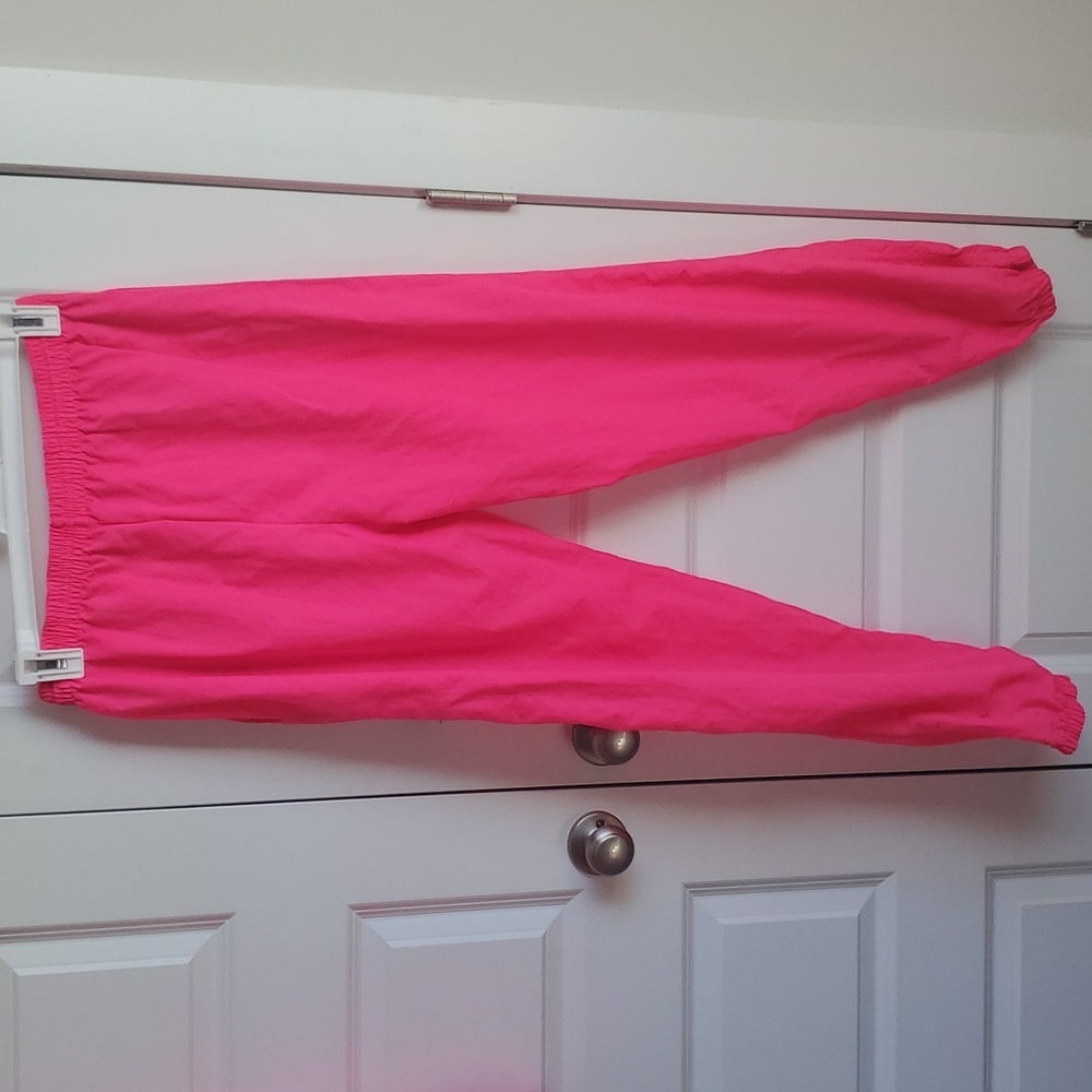 Vintage Surf-Style Hot Pink Windbreaker Suit With matching Pants💗 Hostess Pick - Picture 12 of 13